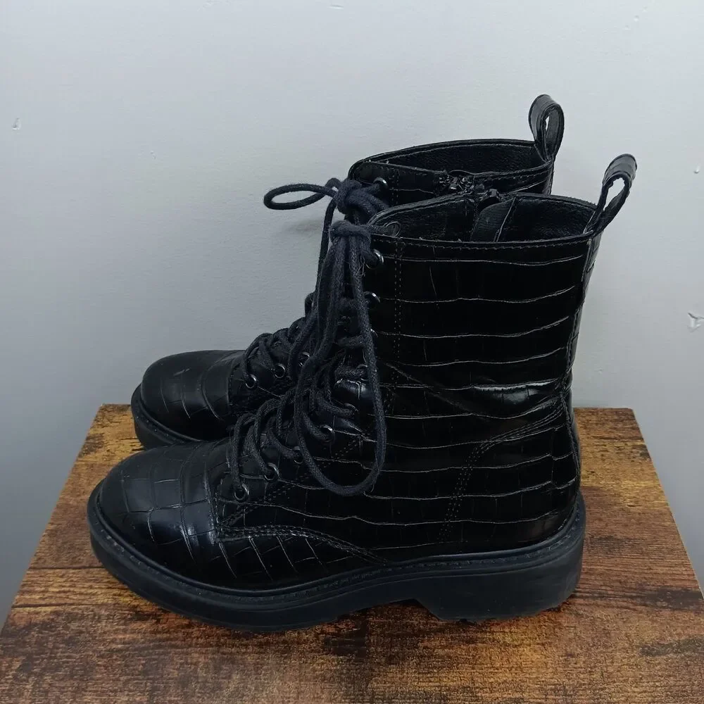 Steve Madden Combat Boots Womens 8M Black Embossed Tornado Platform Chunky Croc - Picture 1 of 8